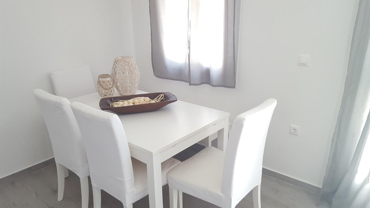 Akrotiri Villa