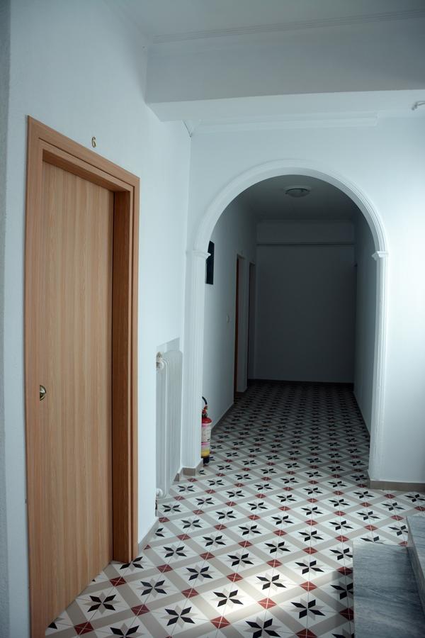 Dionyssos Hotel