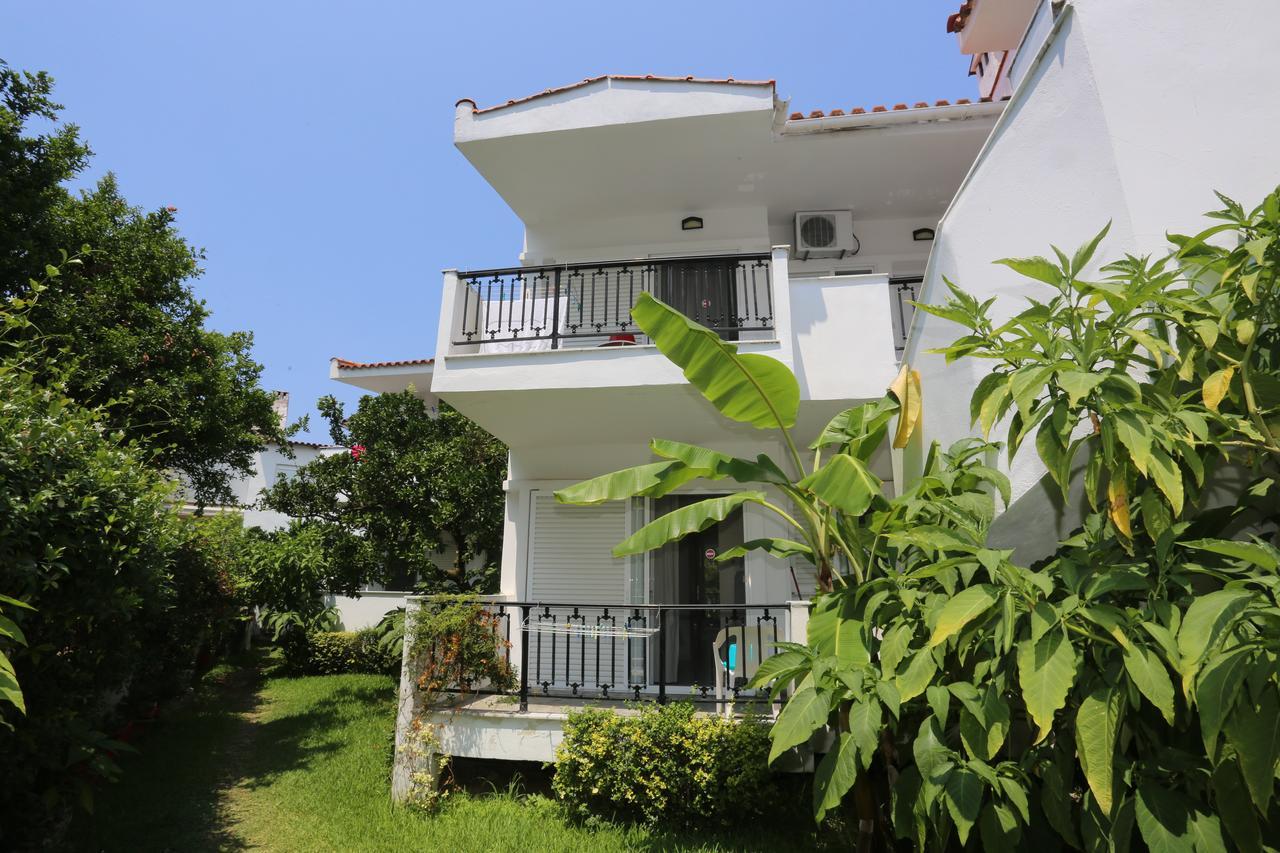 Iris Seafront Apartment *