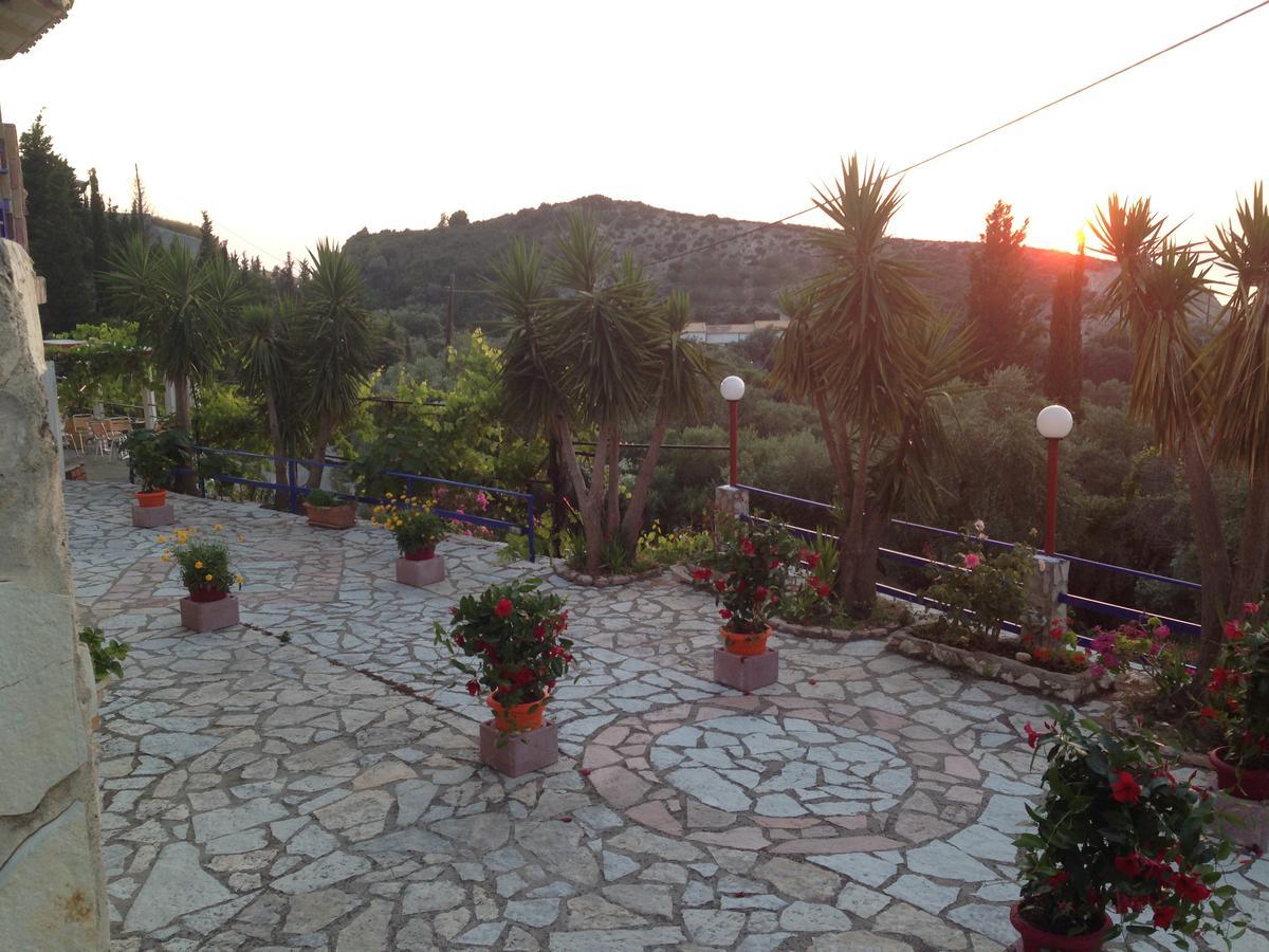 Politia 3* Agios Nikitas