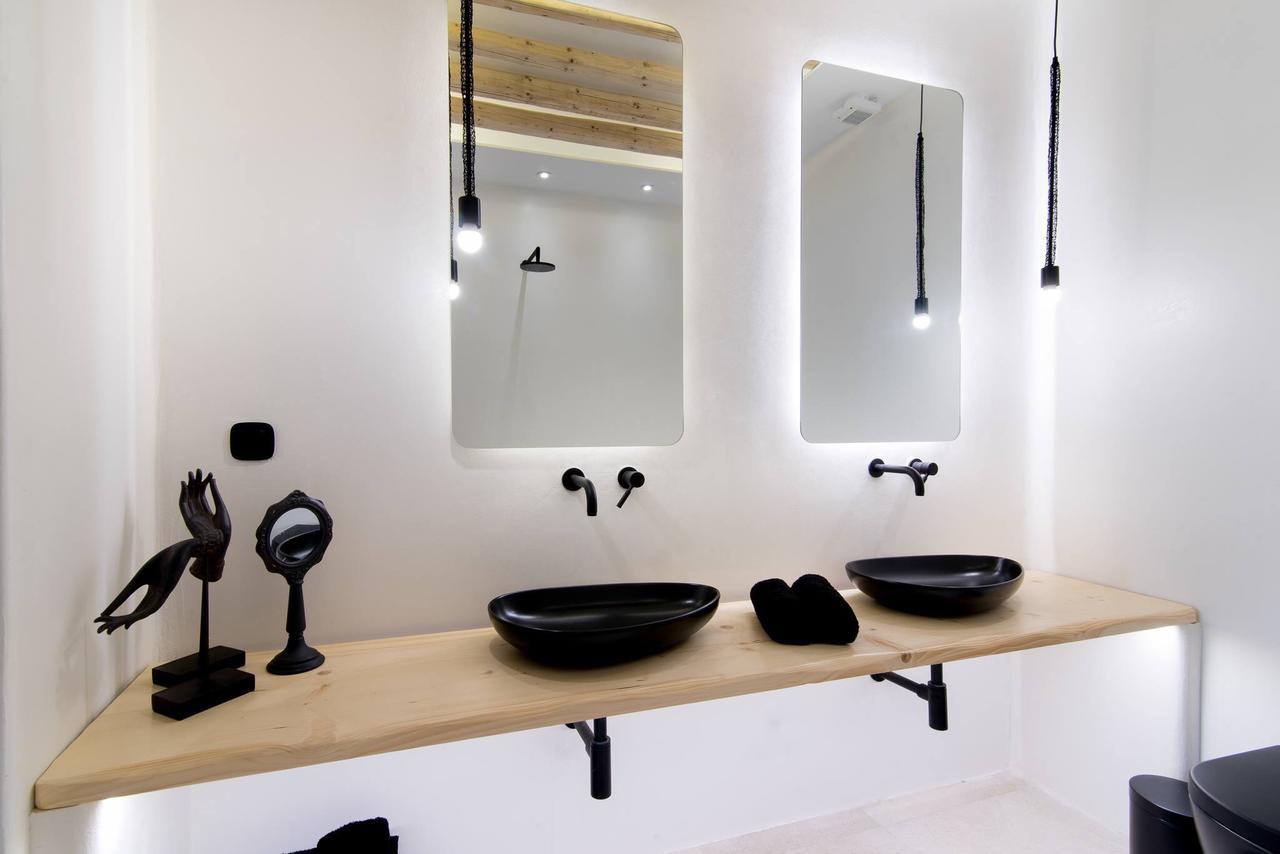 Portara Seaside Luxury 3*