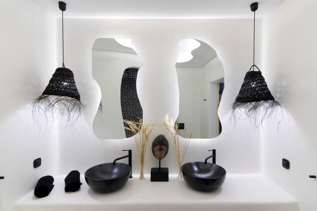 Portara Seaside Luxury Aparthotel