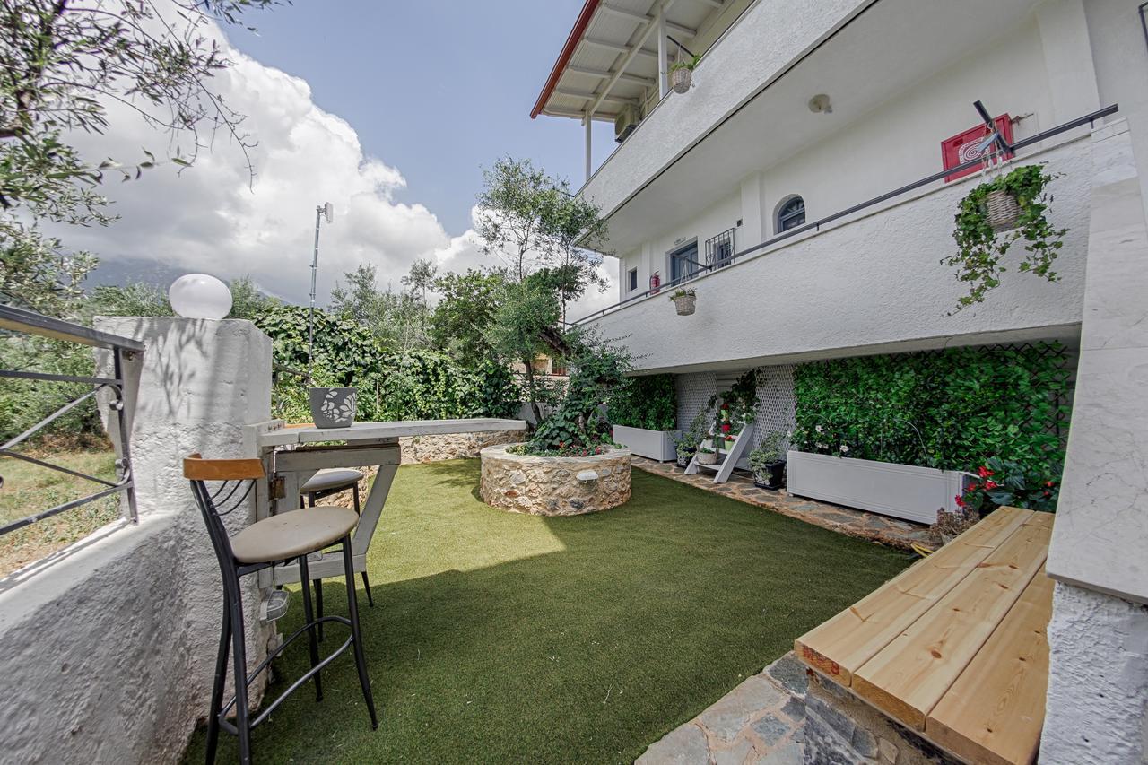 Aparthotel Irida Stoupa