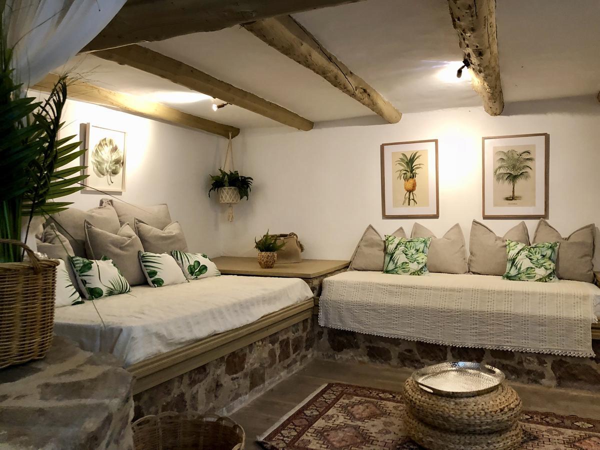 Vager Mani 4*