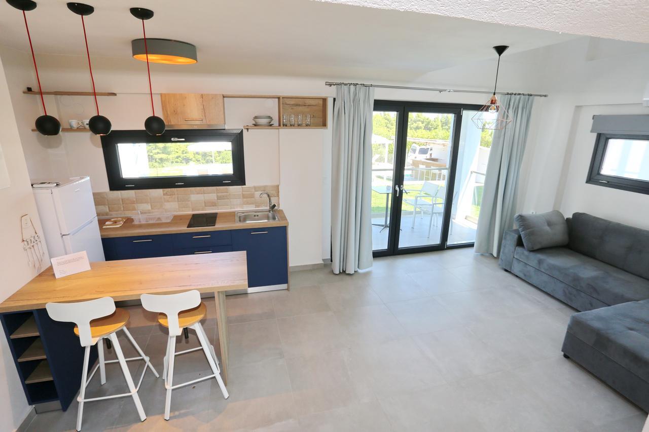 Blue Avenue Aparthotel 3*