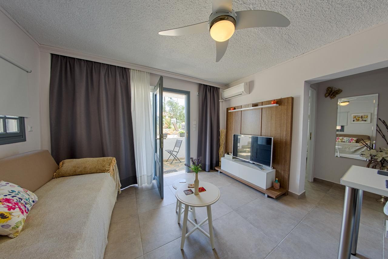 Irida Aparthotel