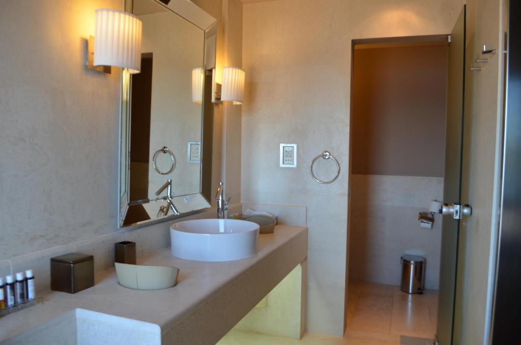 Hotel Aegeon 4*