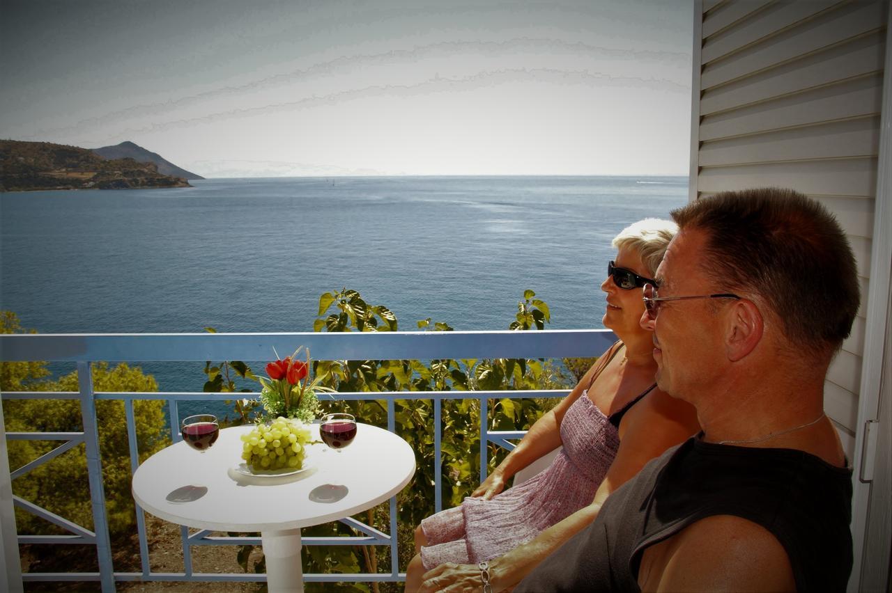 Apartment Kavos Bay Seafront Agia Marina (Aegina)