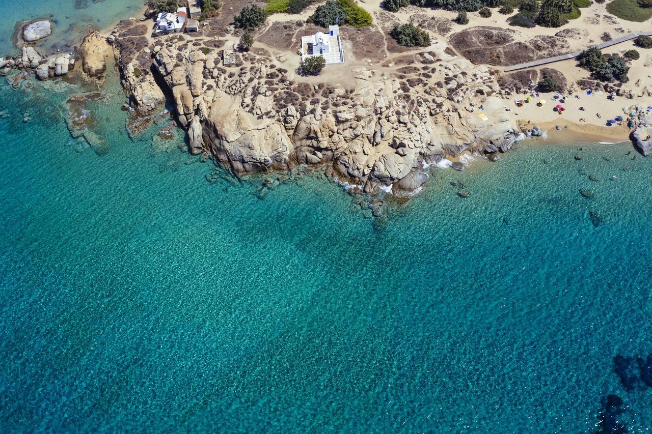 Naxos Luxury *