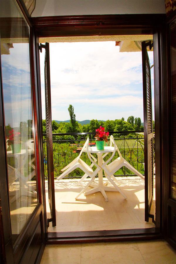 Perix House