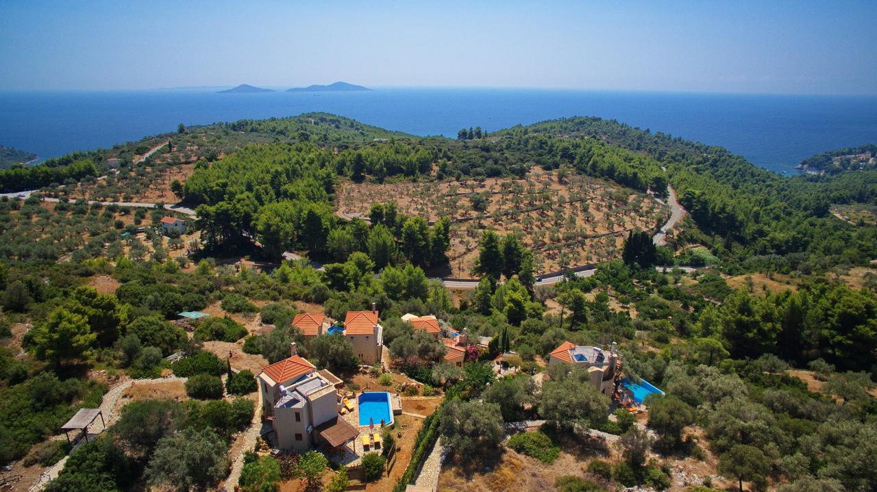 Alonissos Poikilma - Luxury In Alonissos In Nature With Private Pools Villa *