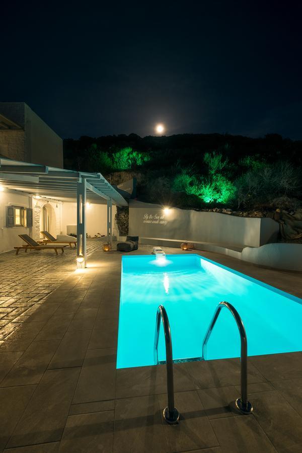 Nereids Villa *