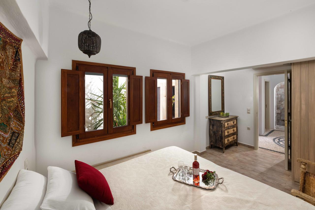 Villa Eleni With Hot Tub And Acropolis View
