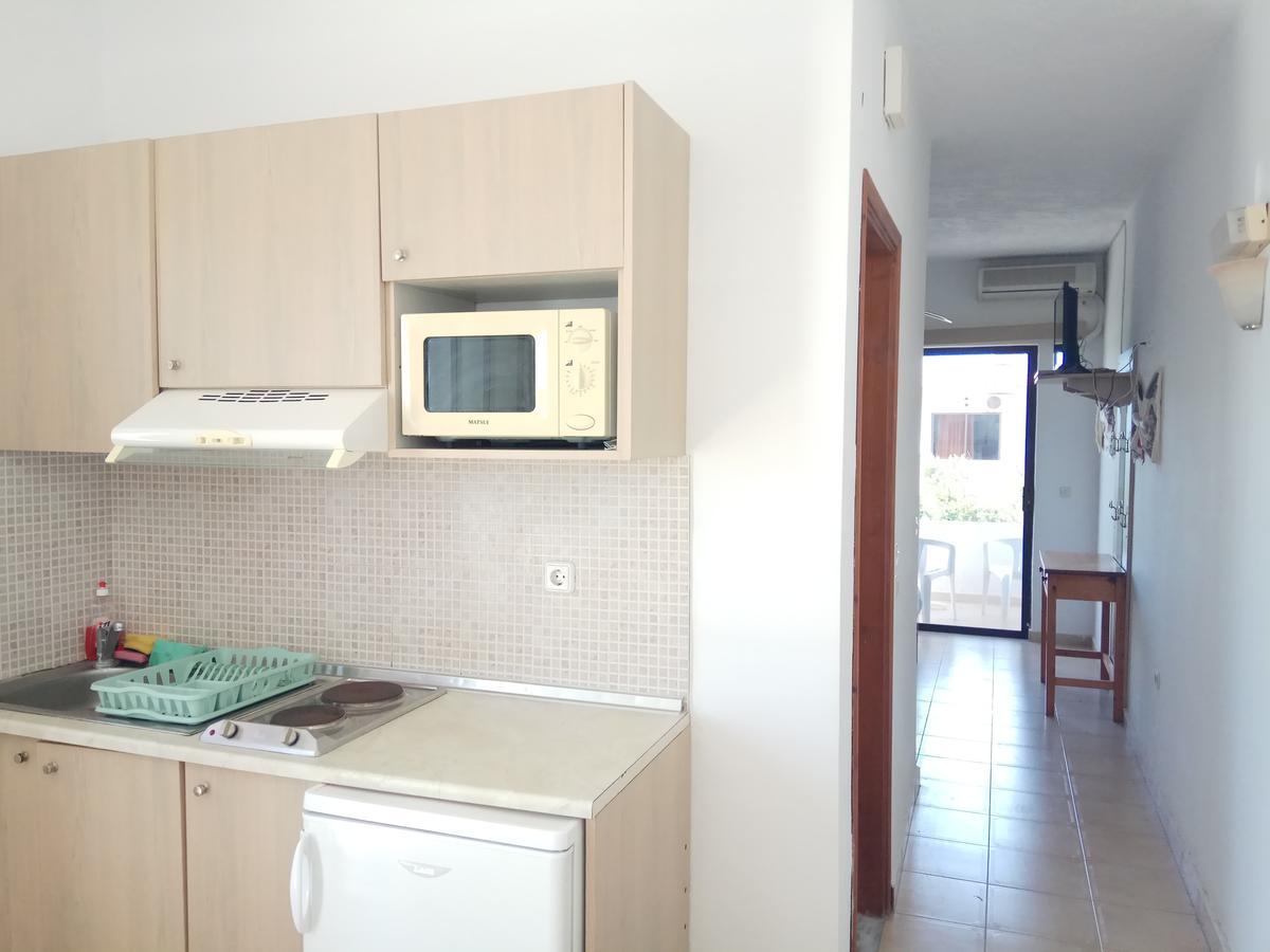 Kyriakos Studios * Afantou