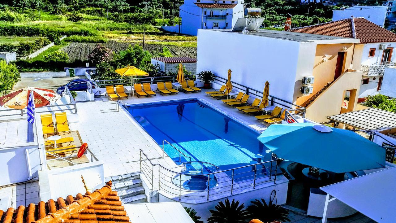 Blue Sky Apartment