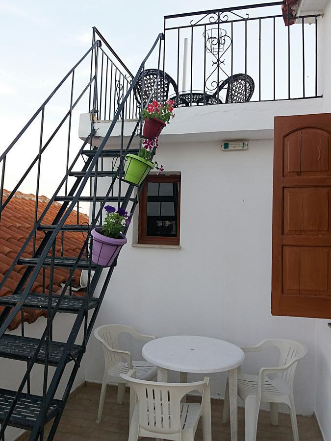 Nostalgo Apartment
