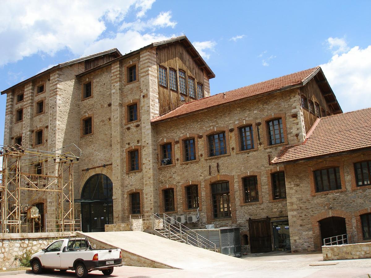 Villa Adamite *