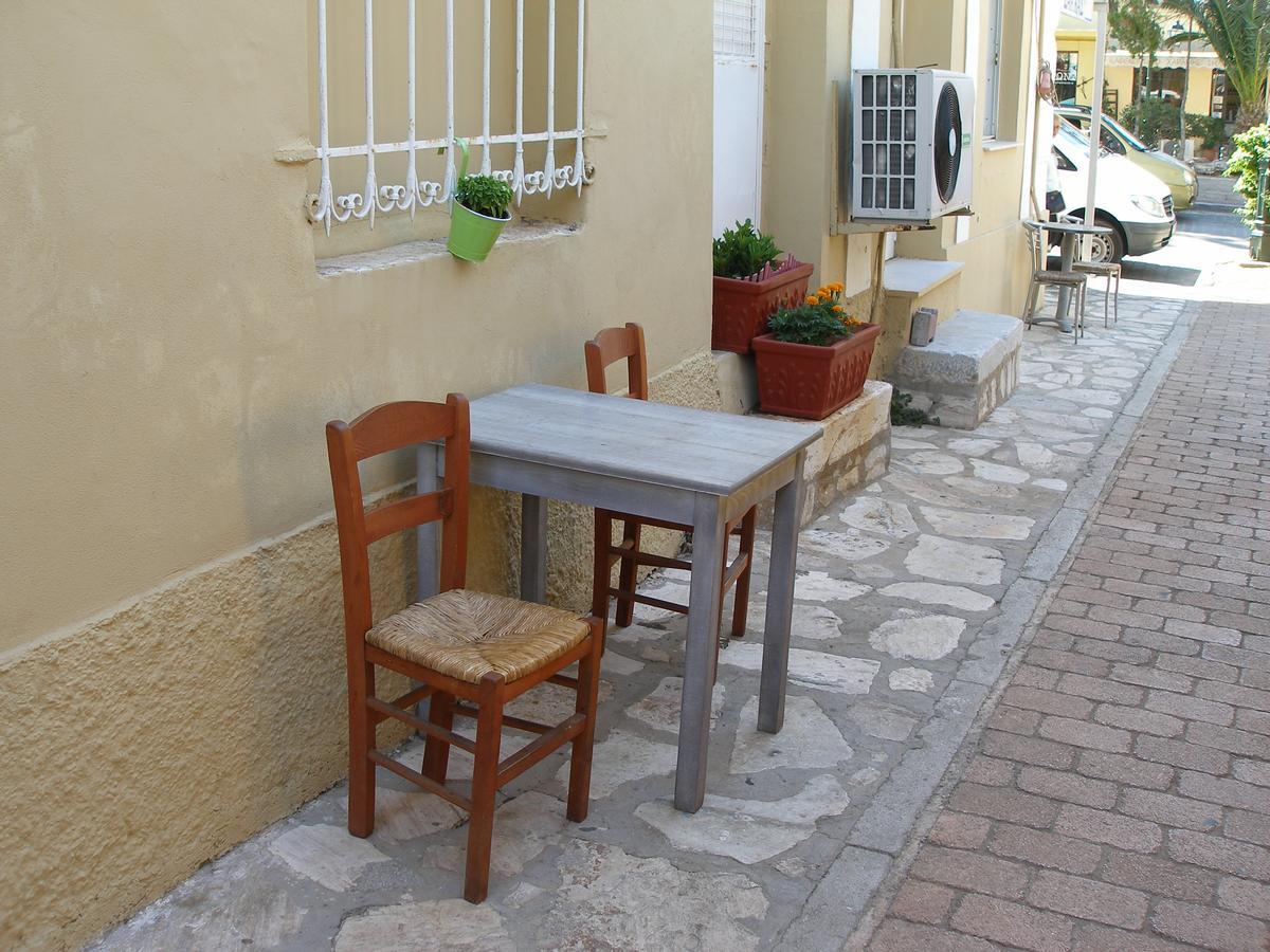 Adamite Villa *