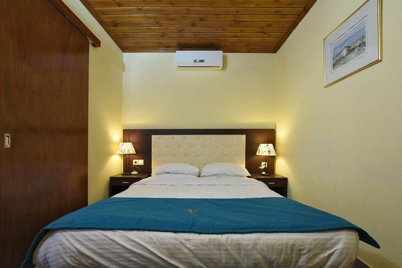 Haus Platanos & By The Sea Apartment