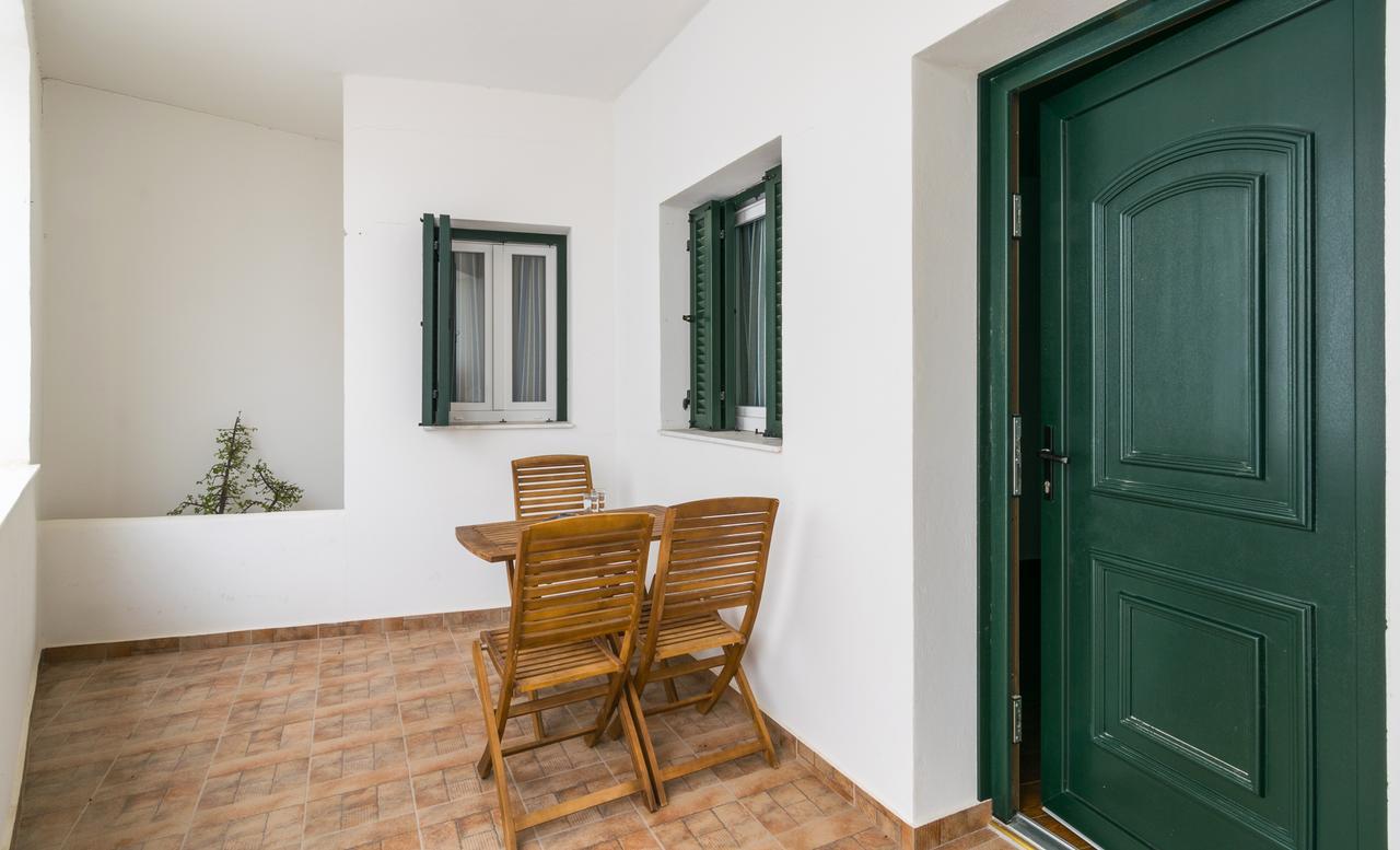 Malion Guest house Adamantas (Milos)