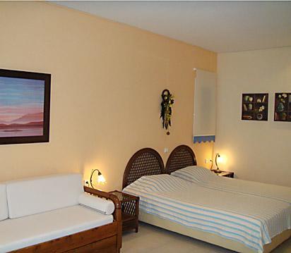 Chromata Beach *