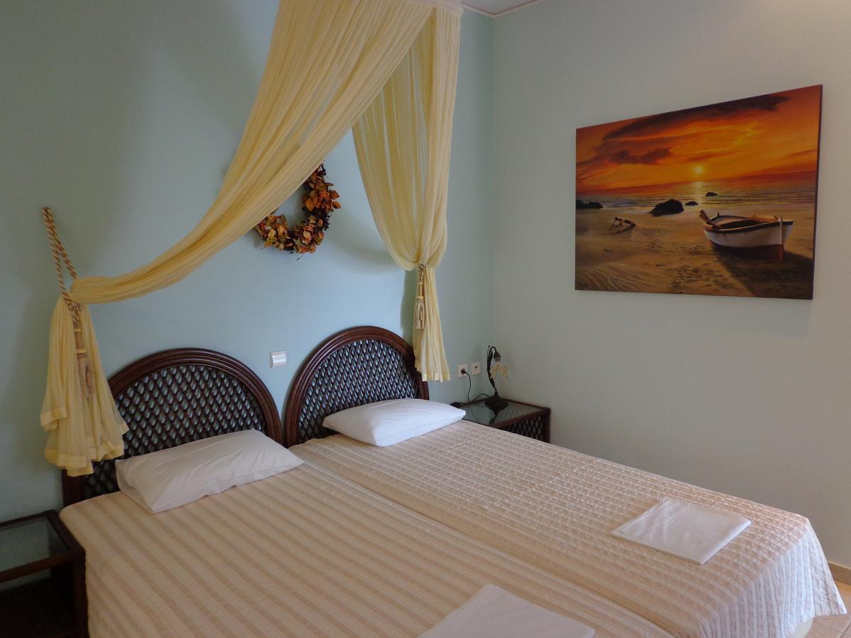 Chromata Beach Hotel Rovies
