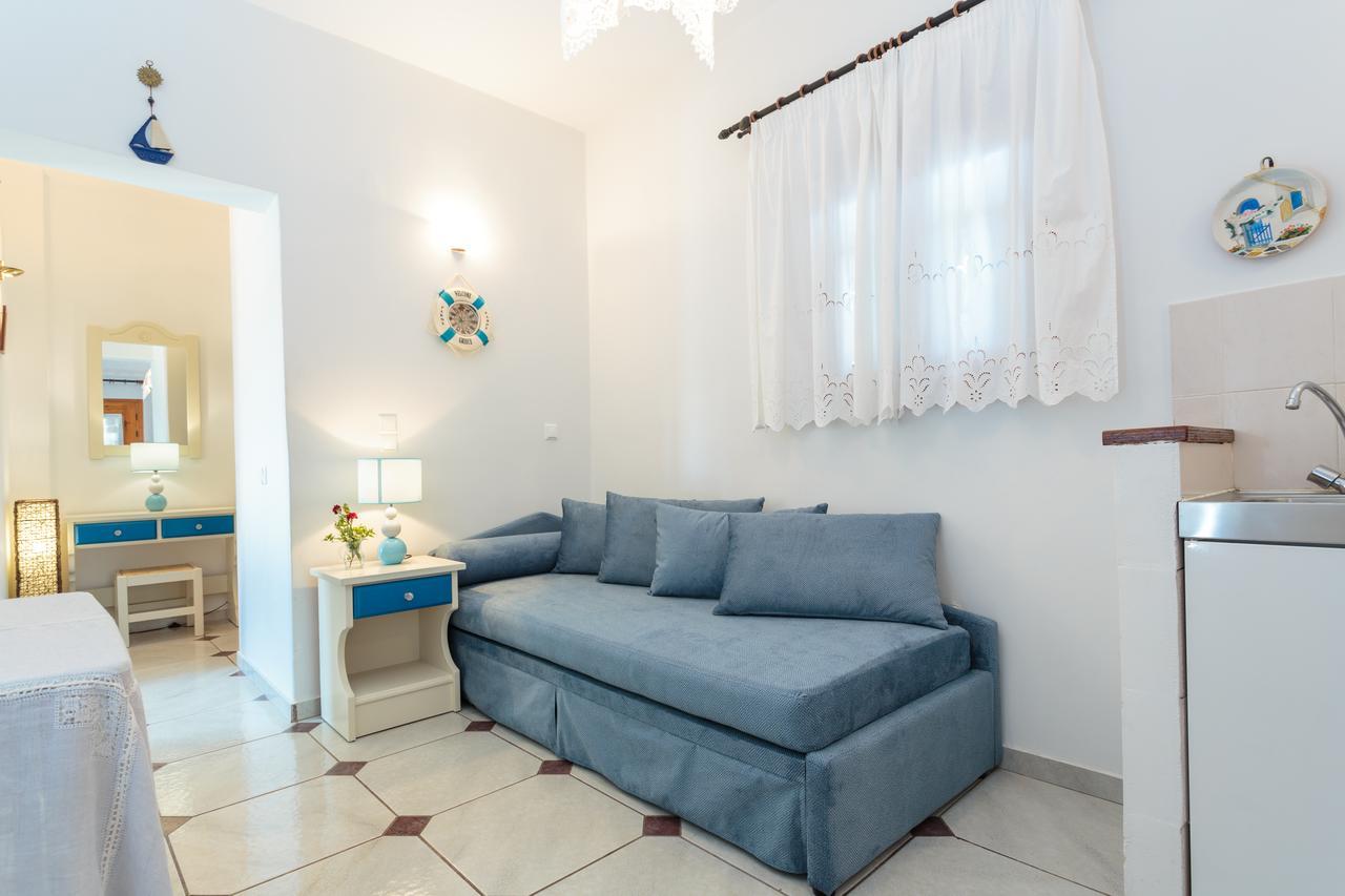 Ragoussis House Apartment