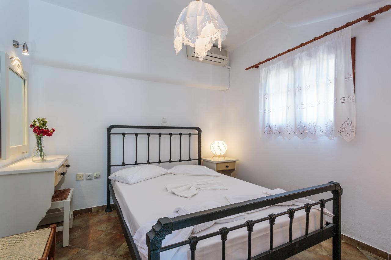 Ragoussis House Apartment