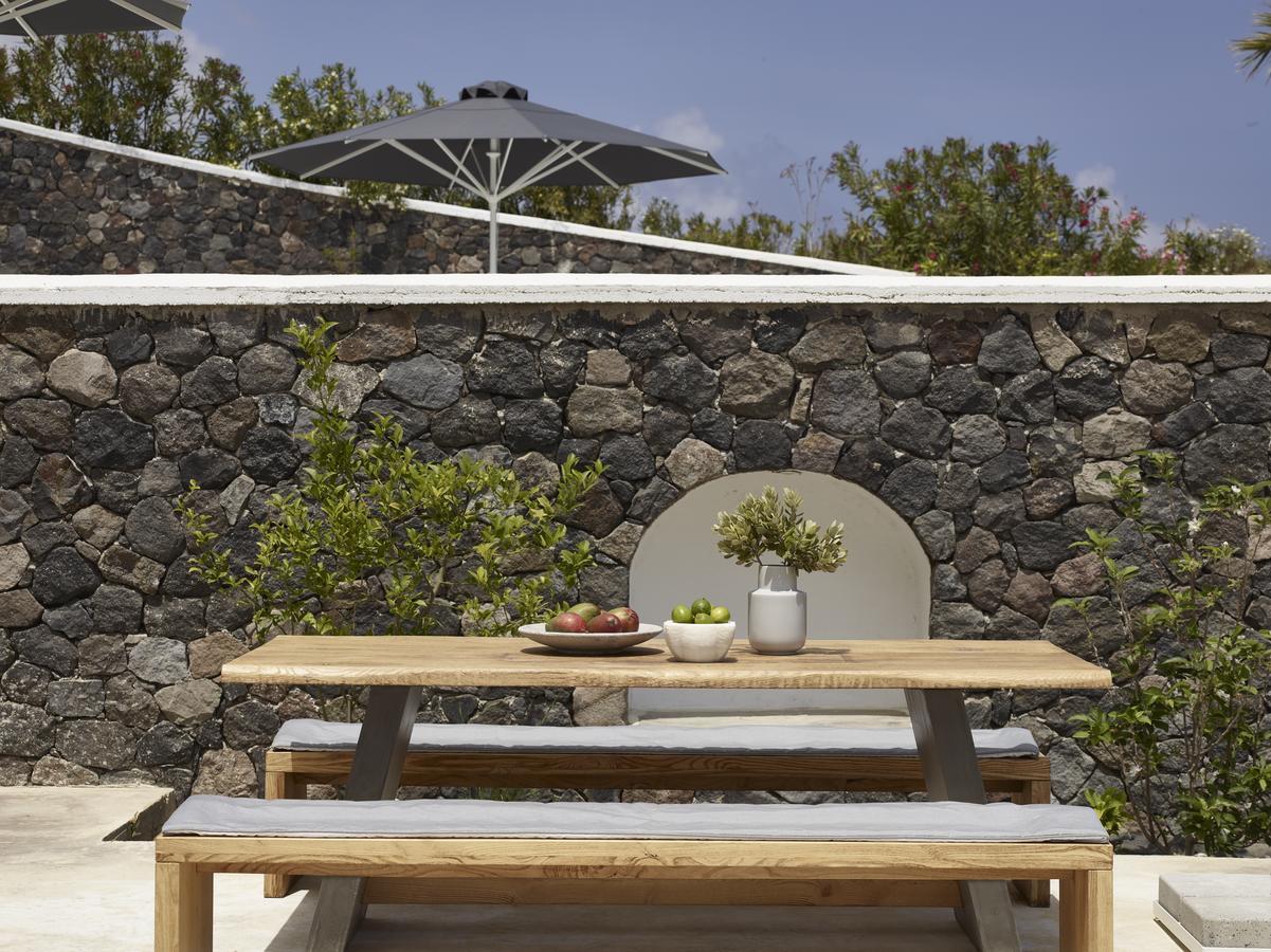 Hideaway Fira (Santorini)