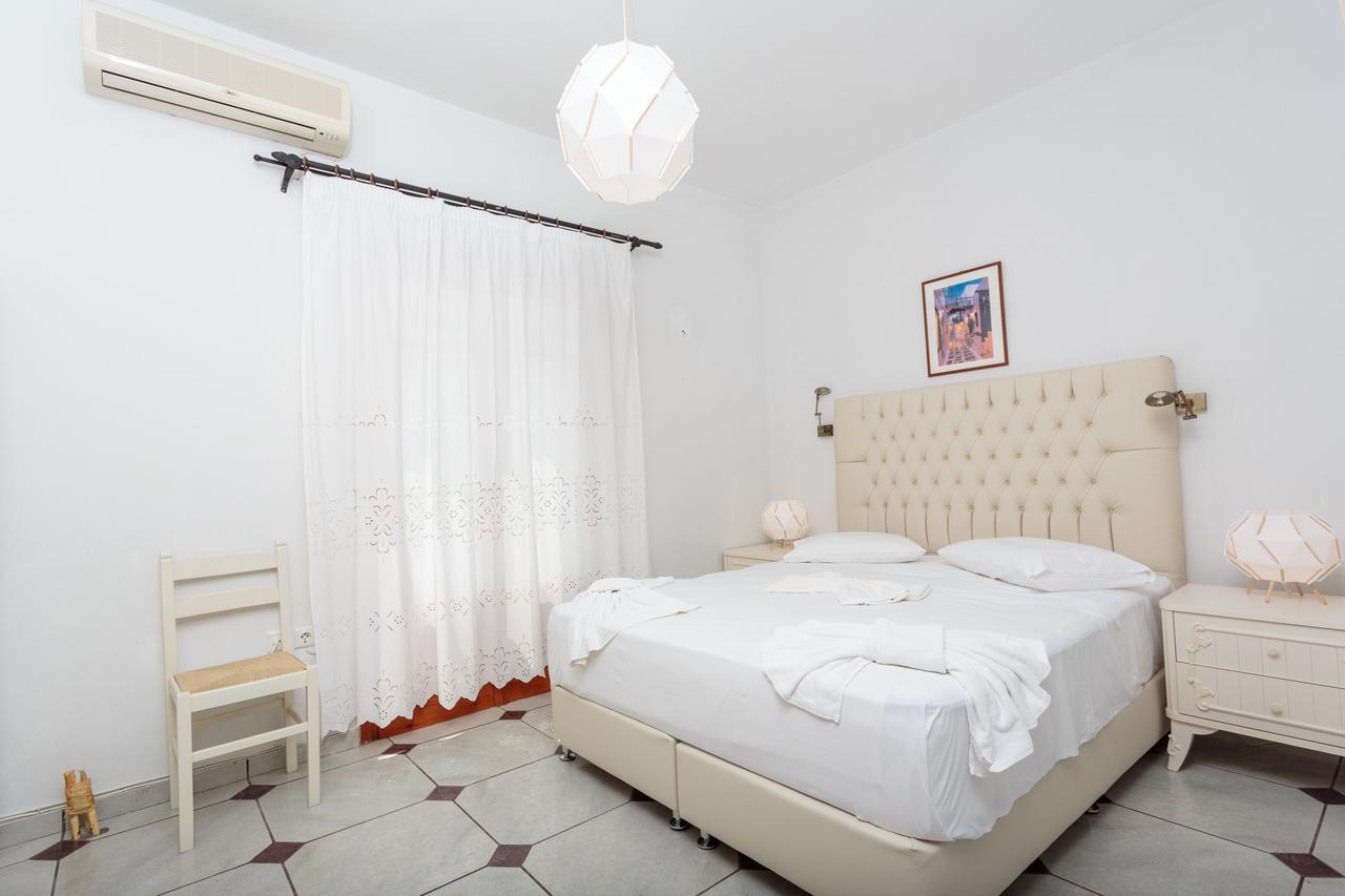Ragoussis House Apartment *