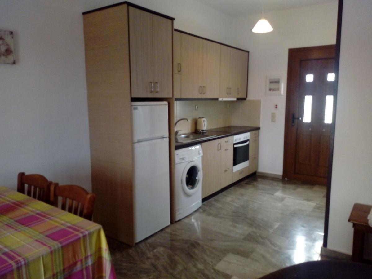 Apartment Molivos View *