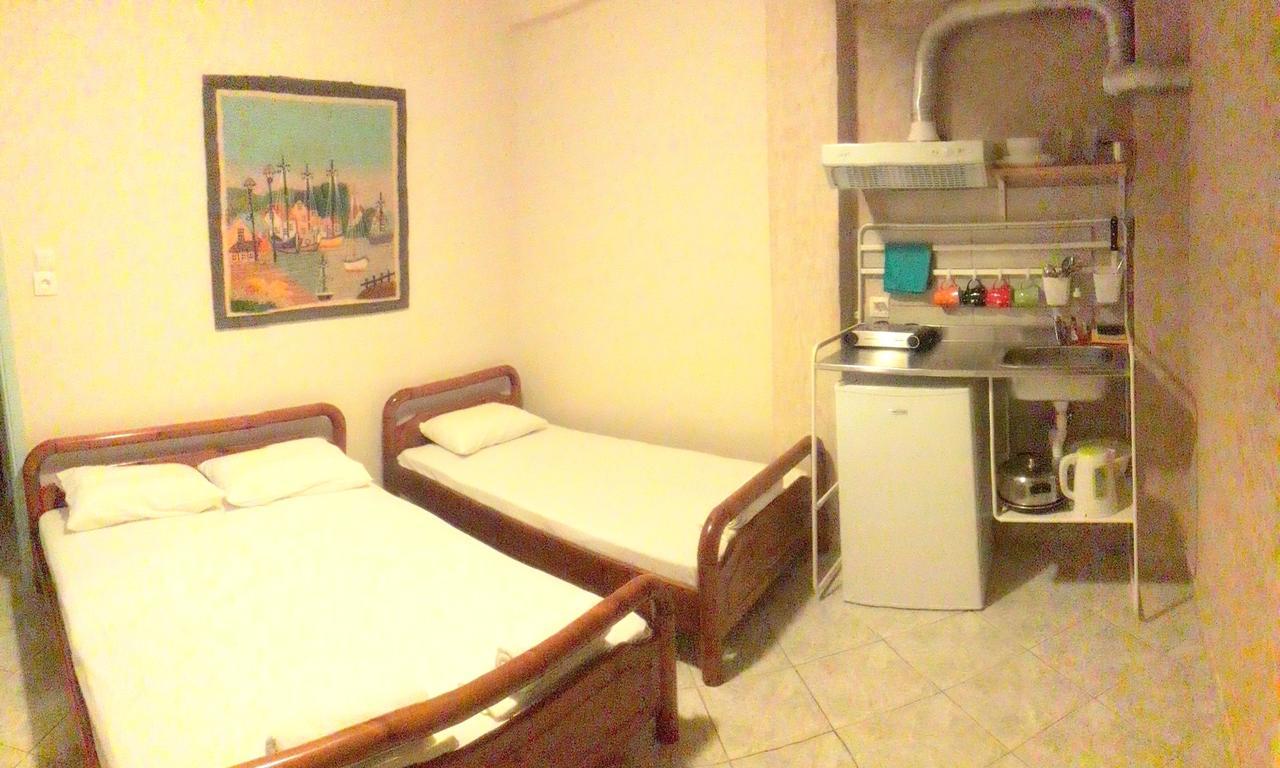 Artemis & Apartment