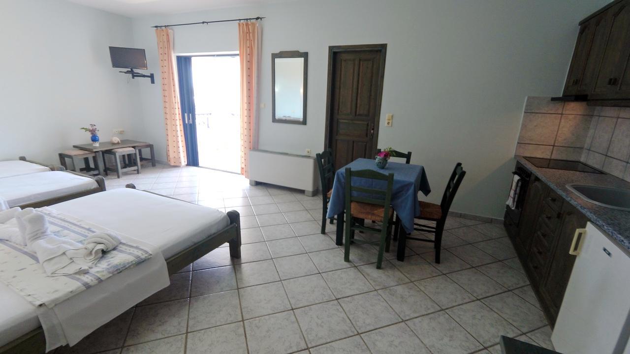 Aparthotel Zeus 3*