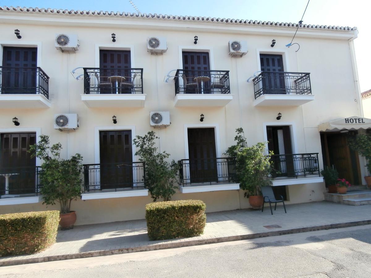 Aris * Methoni (Messenia)
