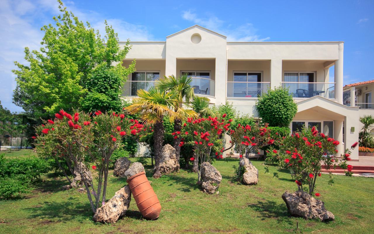 Aparthotel Socrates Plaza 2*