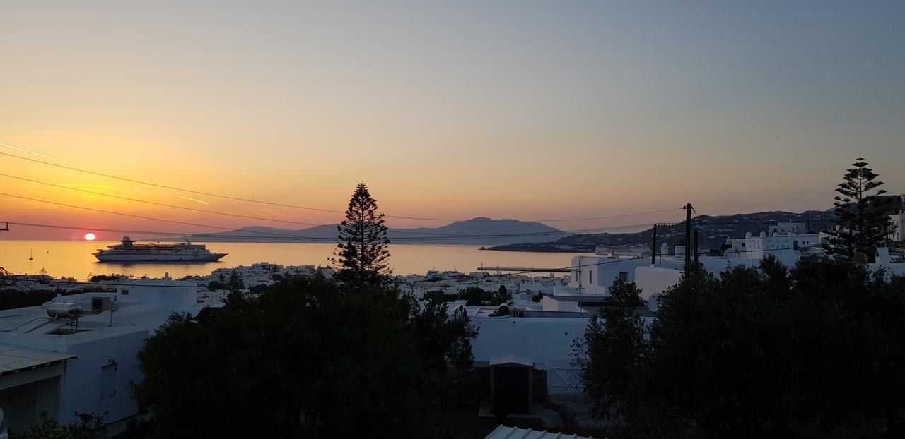Varnali Small Boutique Mykonos Town