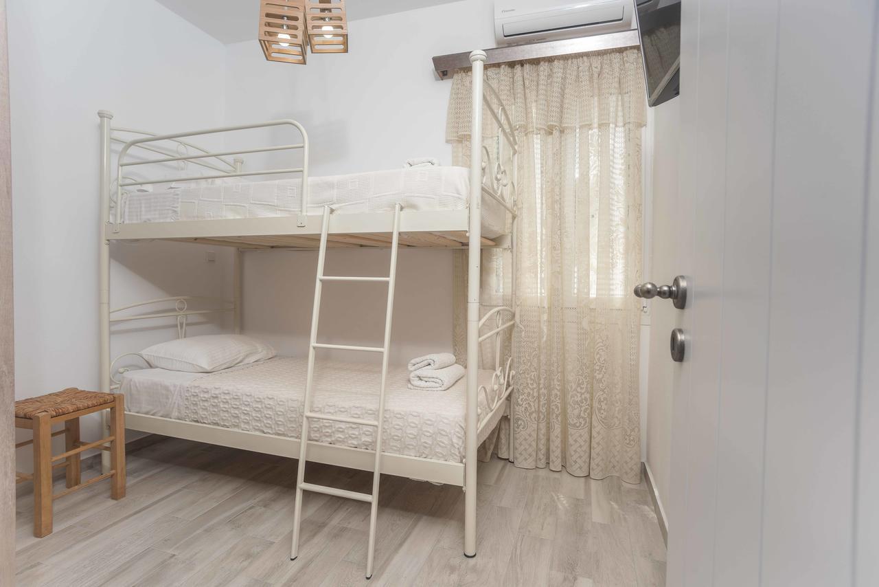 Holiday home Depis Sea Side Private Mikri Vigla