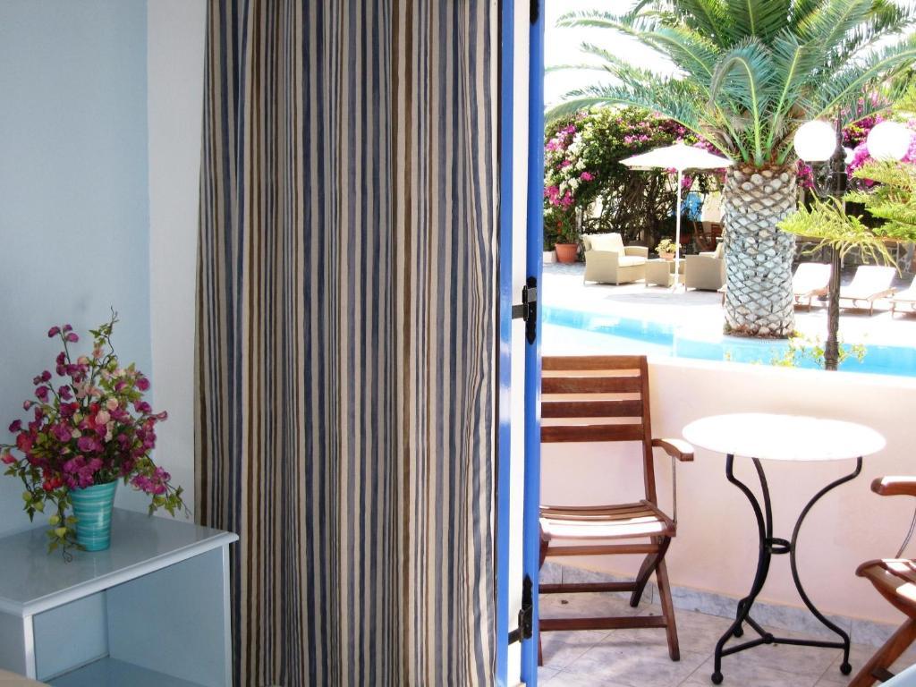Paradise 3*