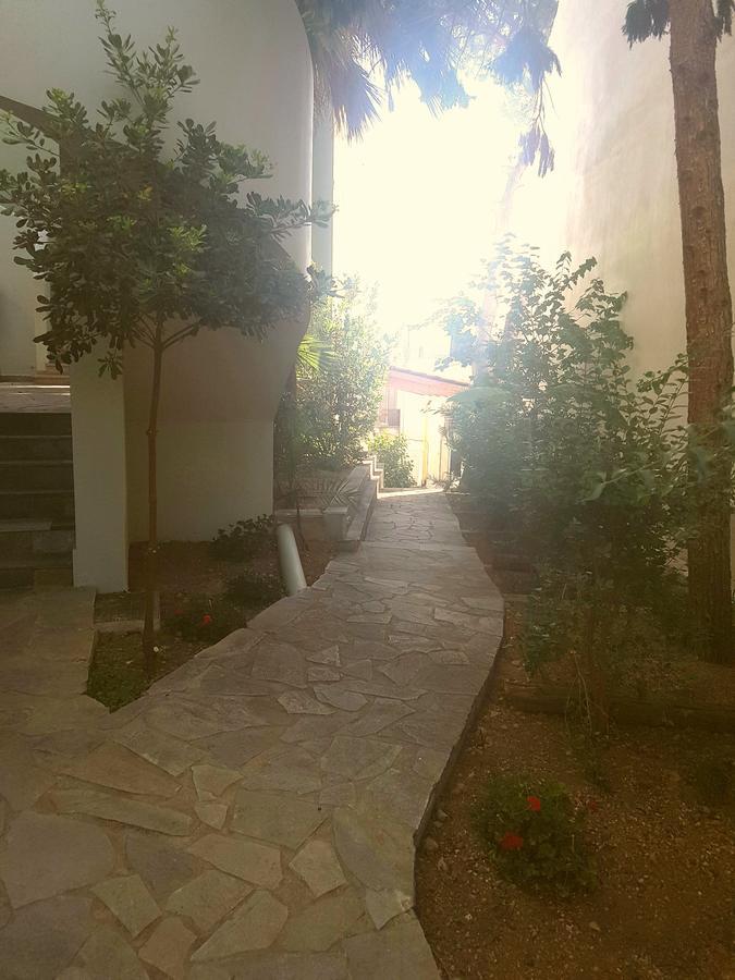 Ninemia Aparthotel