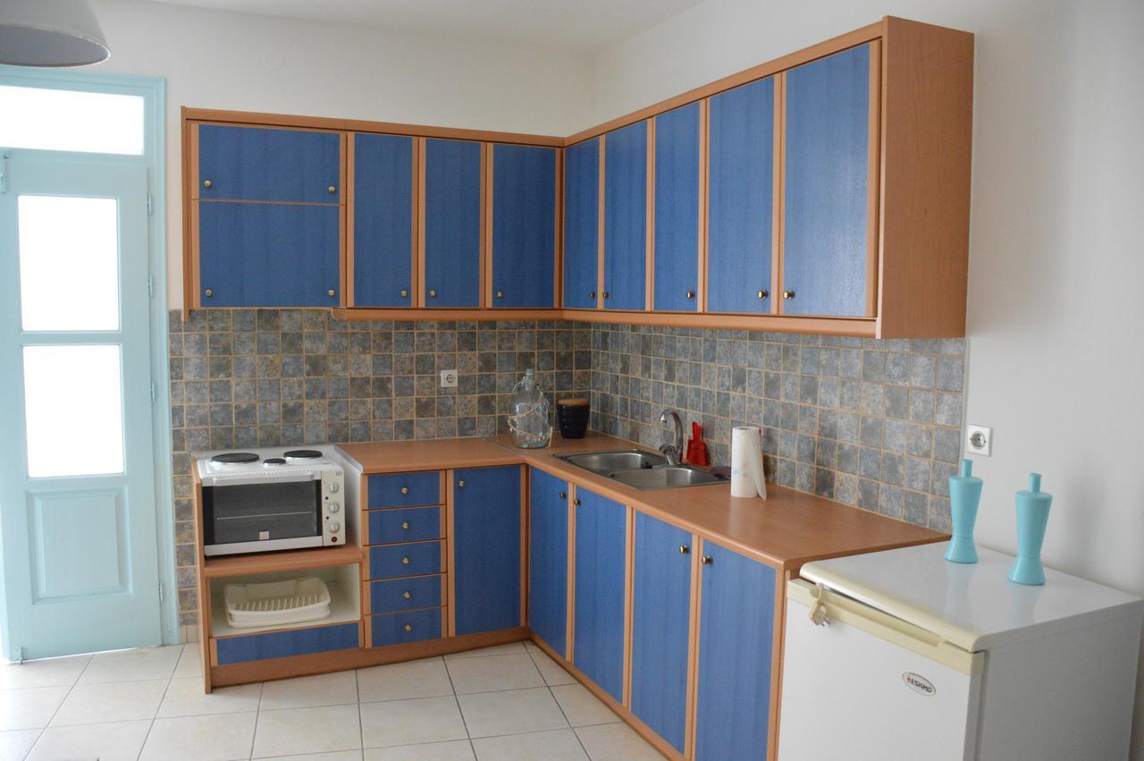 Soulis 2* Adamantas (Milos)