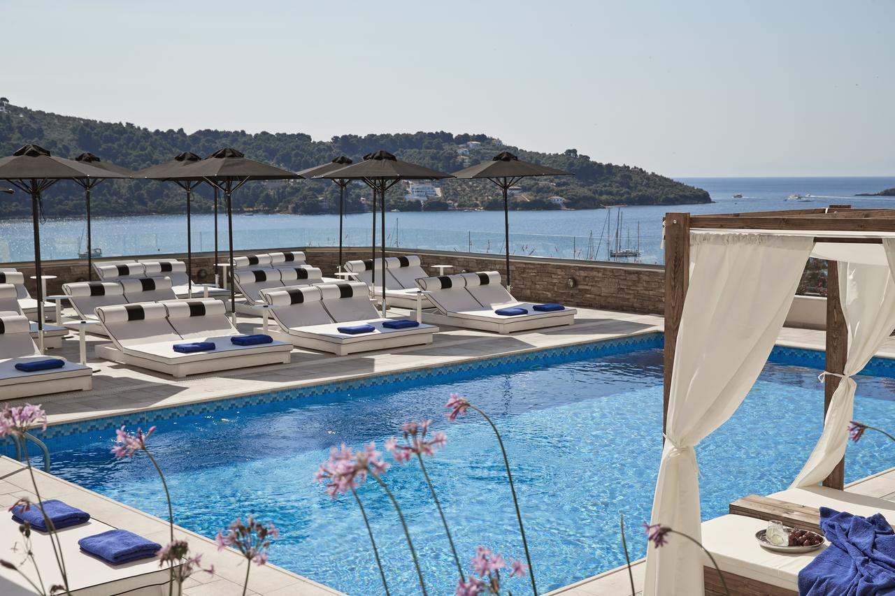 Living 3* Skiathos Town