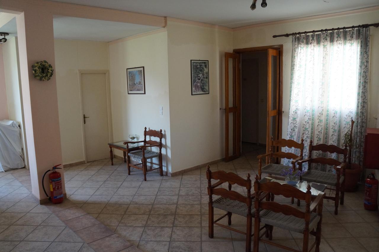 Lemonies Hotel *