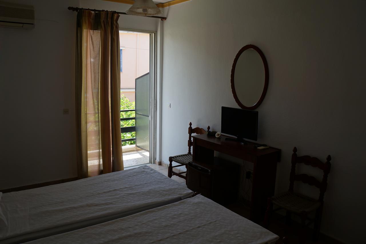 Lemonies Hotel