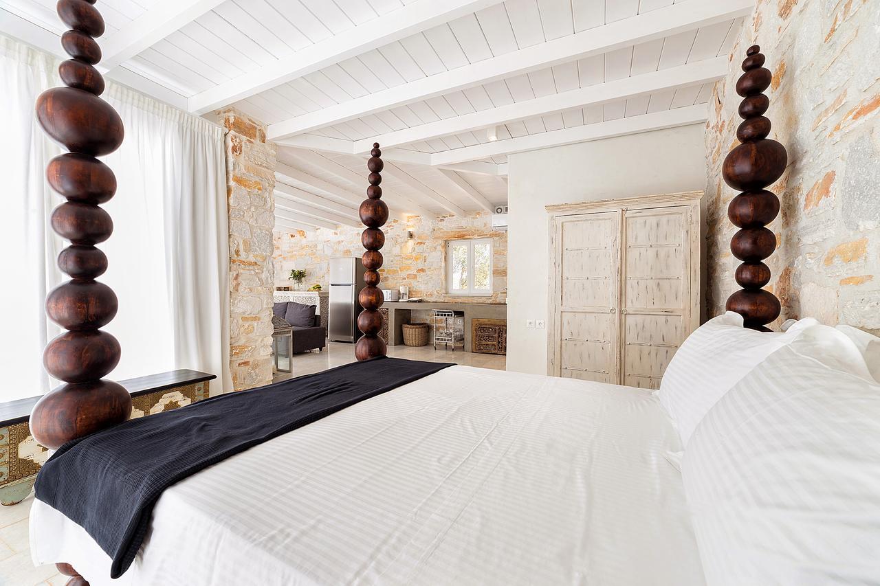 Pela Aparthotel Aliki (Paros)