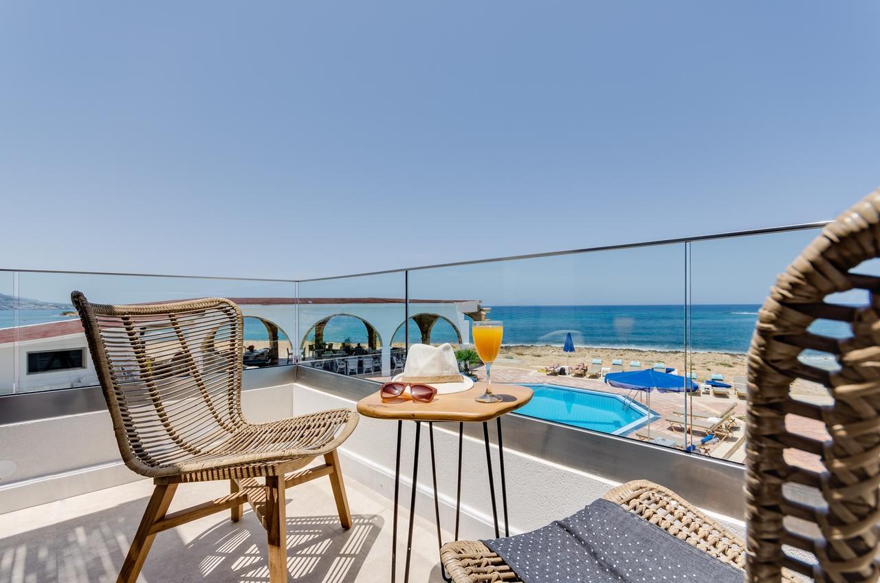 Aparthotel Pyrgos Blue 3*