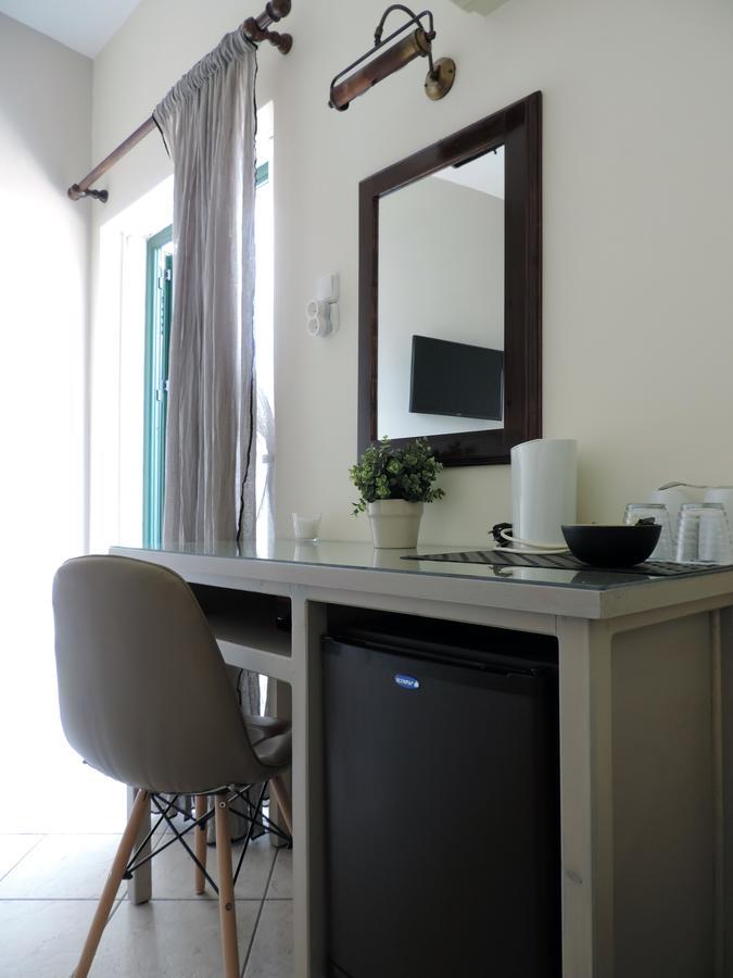 Akti Hotel *