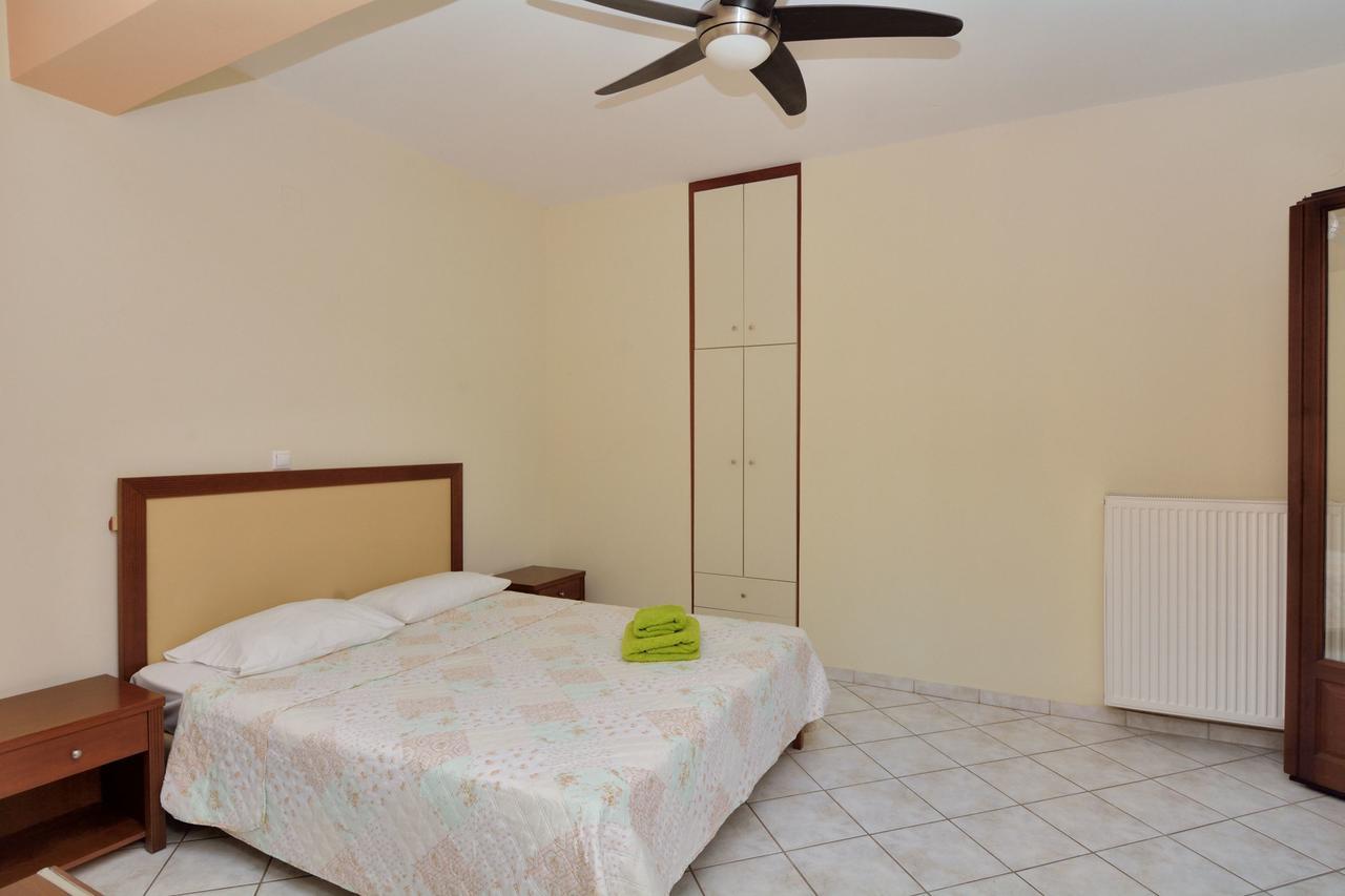 Lykithes Apartment *