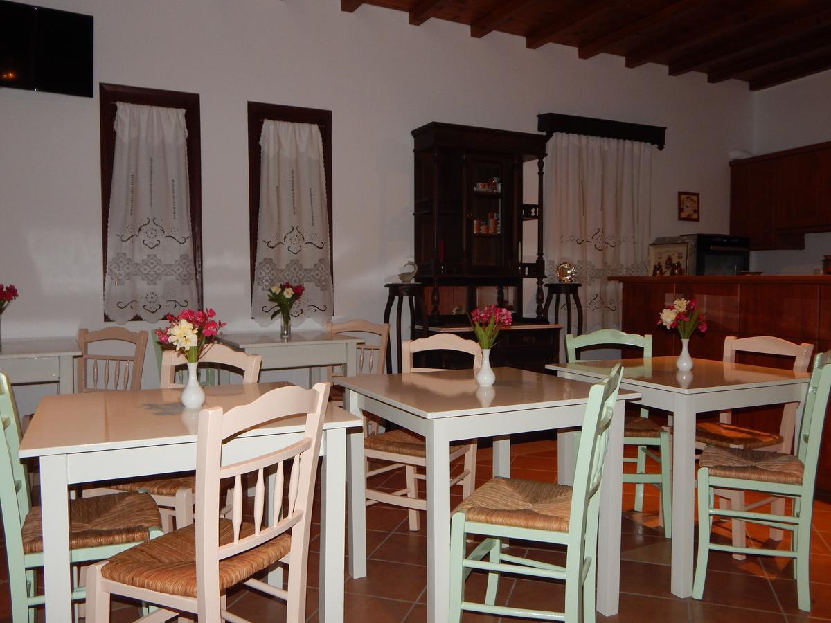 Bed & Breakfast Nisiotiko House In Tinos Near The 3*