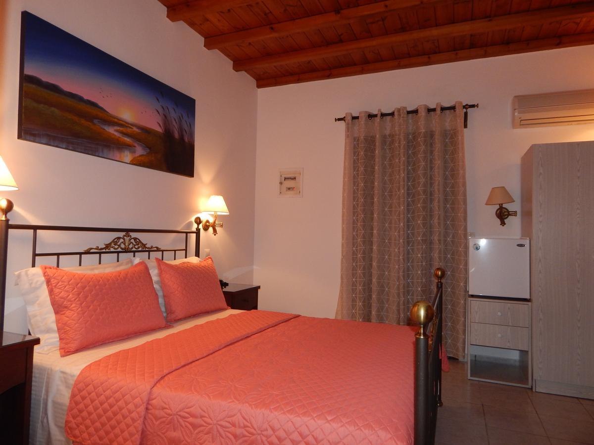 Nisiotiko House In Tinos Near The Bed & Breakfast 3*