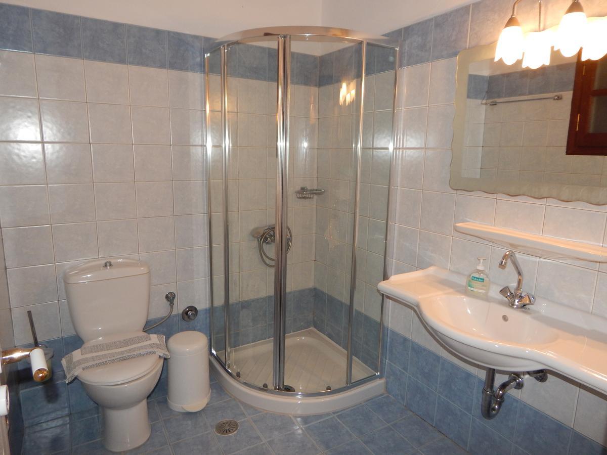 Nisiotiko House In Tinos Near The